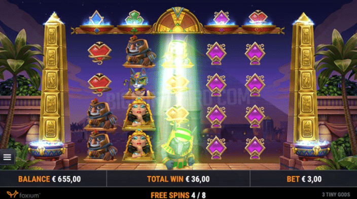 3 Tiny Gods slot